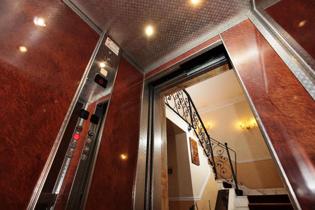 Hs 311 Hotel Rome Bagian luar foto