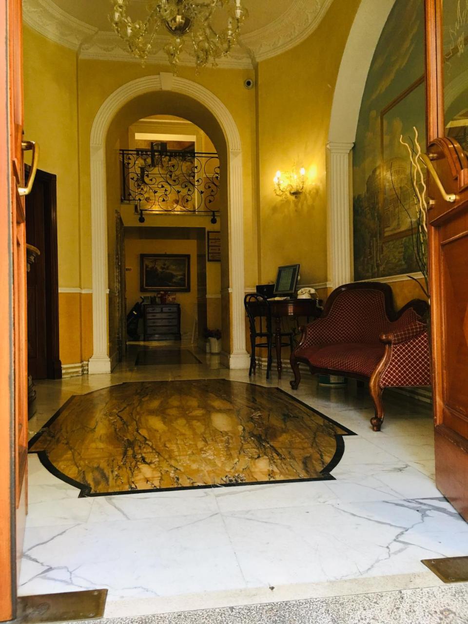 Hs 311 Hotel Rome Bagian luar foto